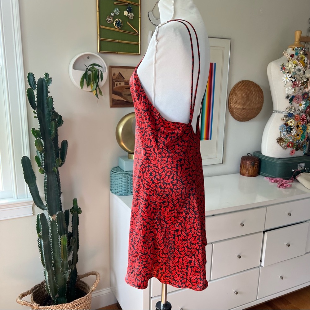 Vintage Val Mode Lingerie Red & Black Floral Nightgown Size Large - Picture 4 of 11